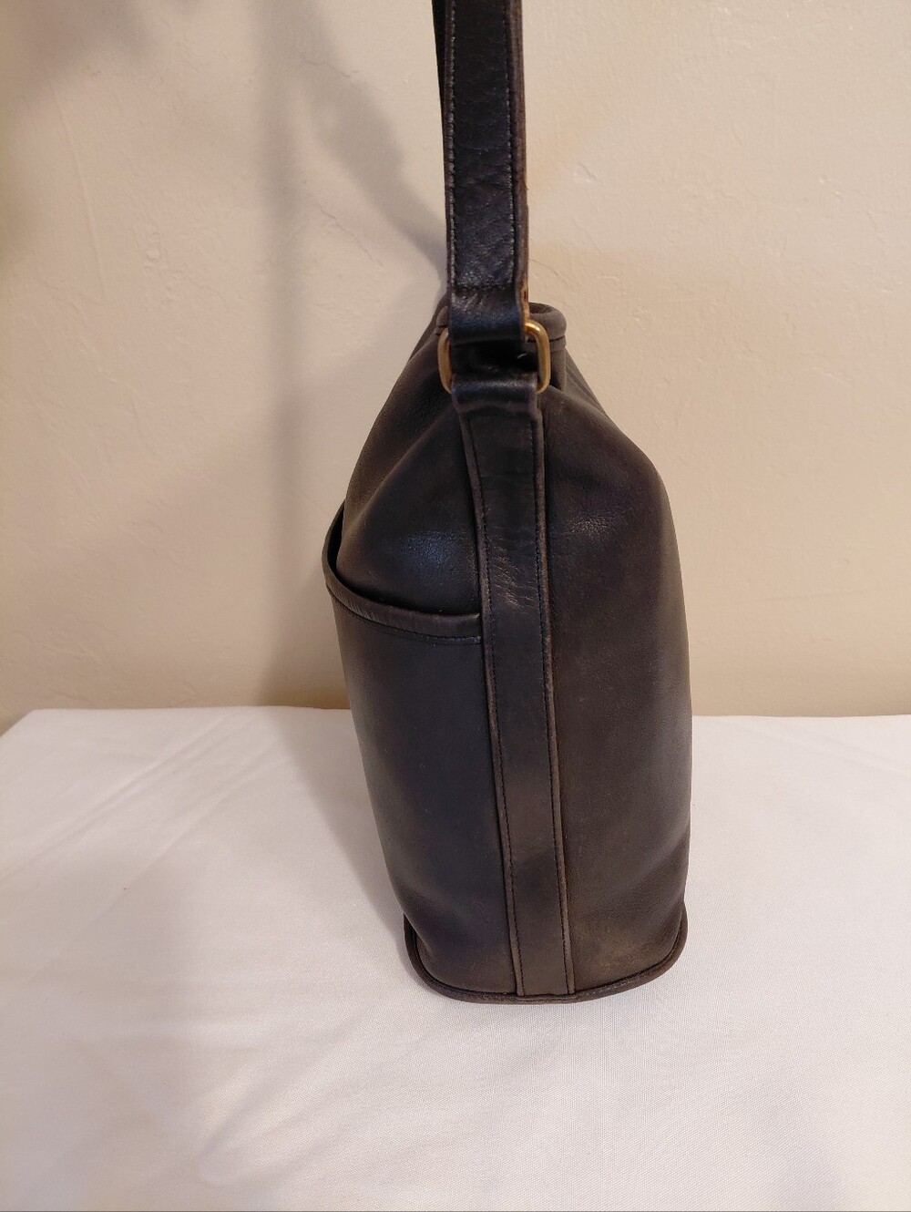 Coach Vintage Bleecker Bucket Bag, Black Leather. - Picture 6 of 15